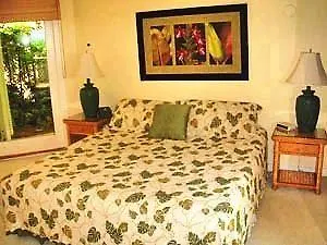 Princeville Oceanfront Hotel Kauai