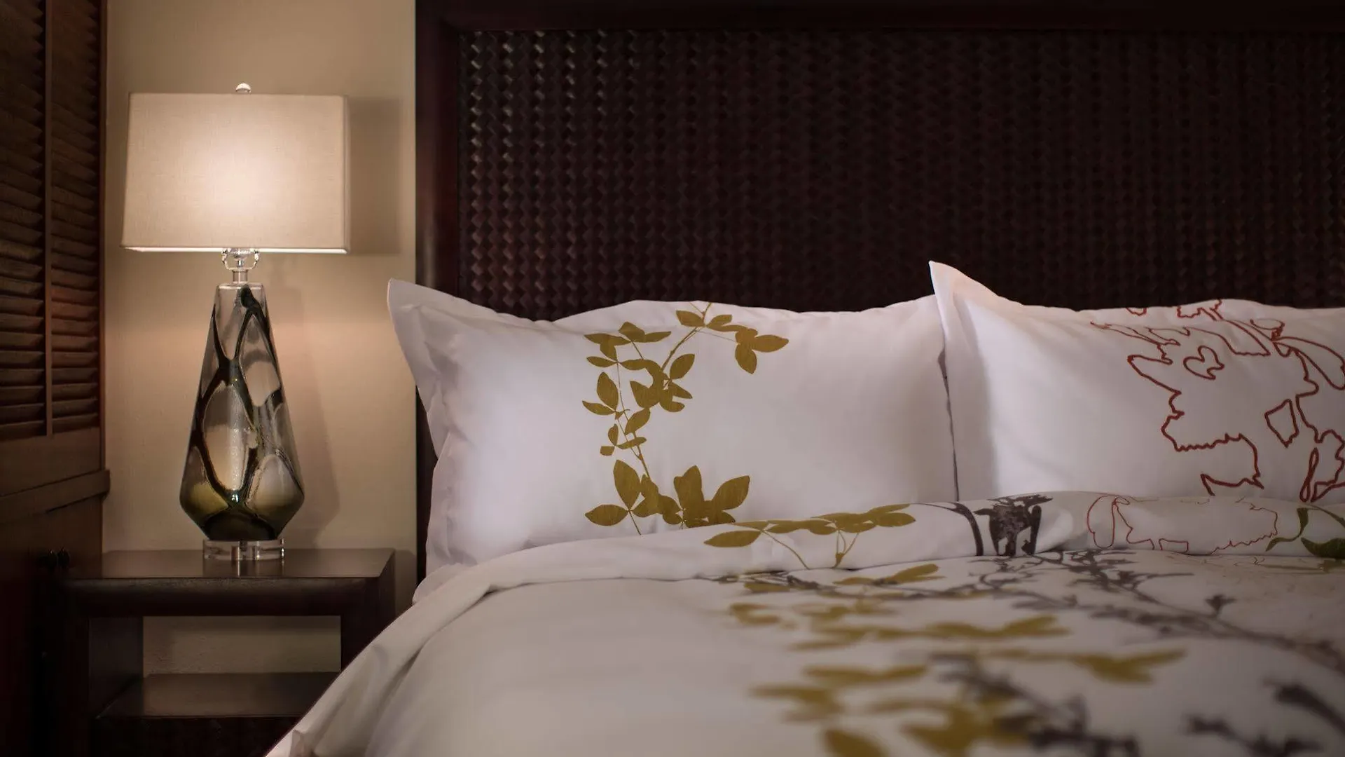 Colony Resort 4*