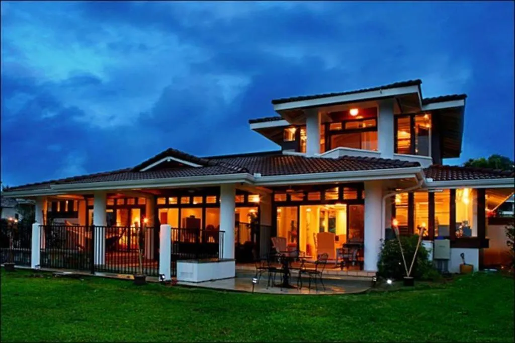 Elegant With Hot Tub And Pool In Princeville * Kauai