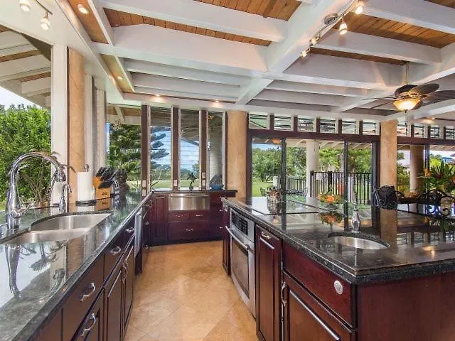 Holiday home Elegant With Hot Tub And Pool In Princeville