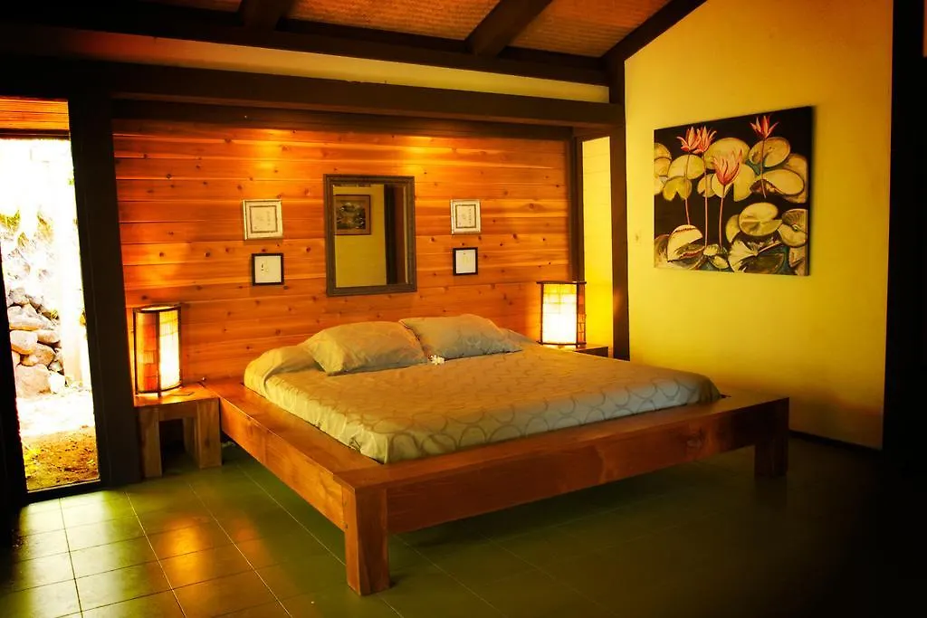 Mahina Kai Ocean Guest house