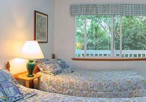 Hale Kua Guests Hotel